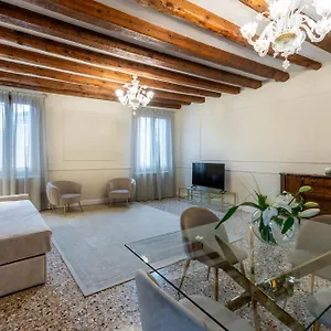 Apartament San Vio Palace Luxury