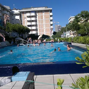 https://amalfi.hotelslidodijesolo.com